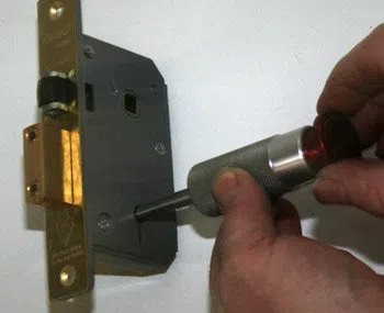 Morrison CO Locksmith Store Morrison, CO 303-872-9184 - 12-Changing-Locks